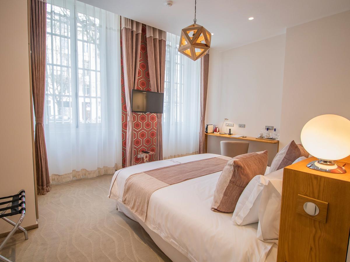 Hotel Des Quinconces Centre
